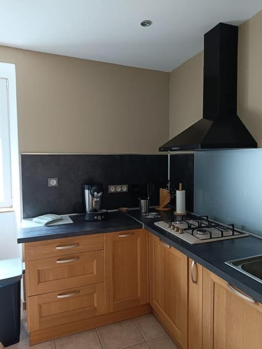 Appartement 2 A 4 Personnes Antraigues Bagian luar foto